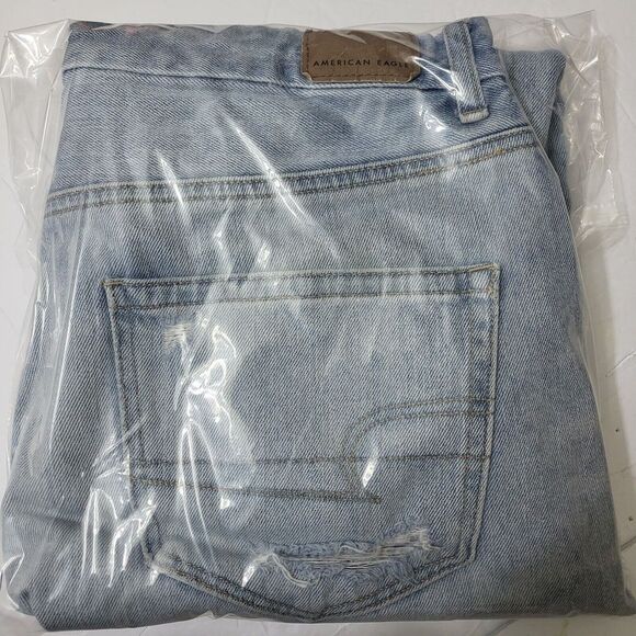 American Eagle Women's Curvy Mom Jeans Size 14 Stretch Distressed Ripped Torn - Picture 9 of 9